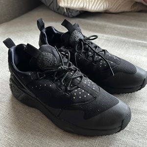 Nike air huarache utility